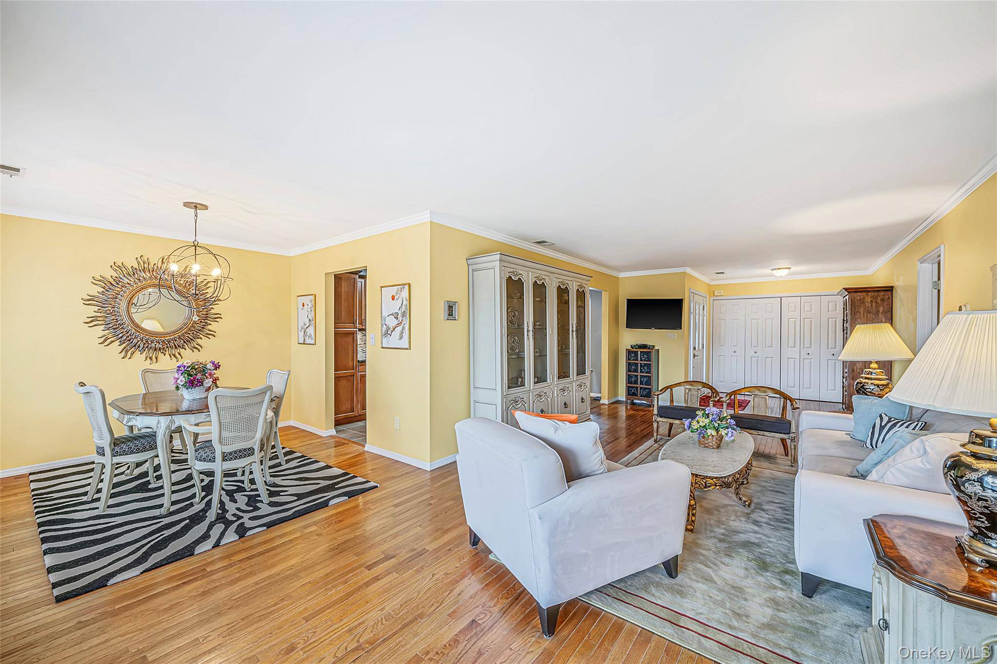 704 Fenway RD, Saint James, NY 11780