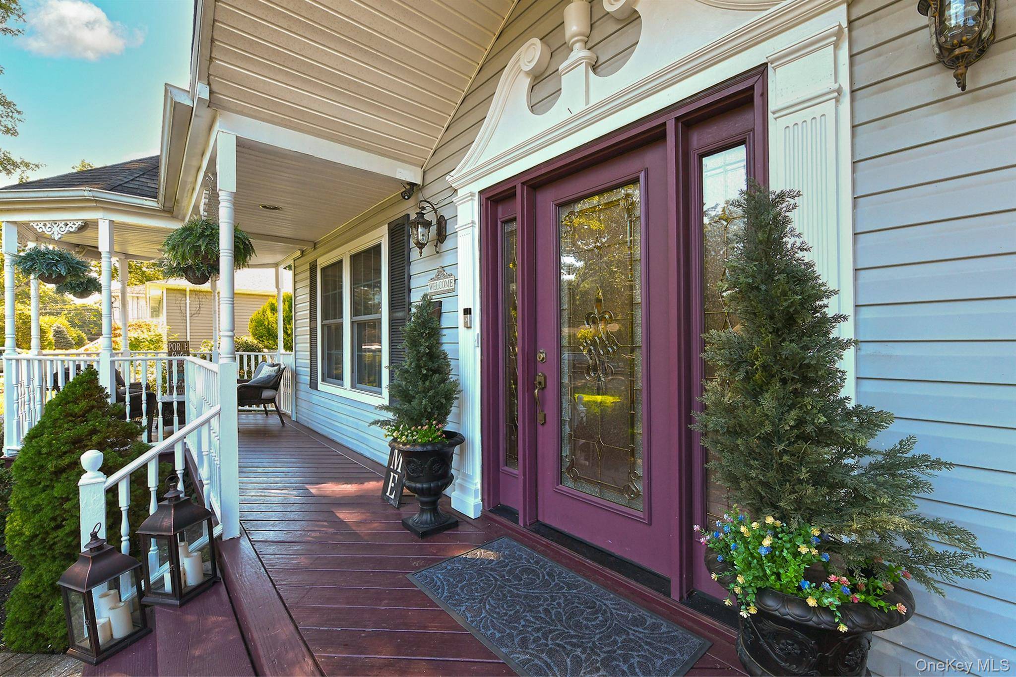 7 Ona AVE, Dix Hills, NY 11746