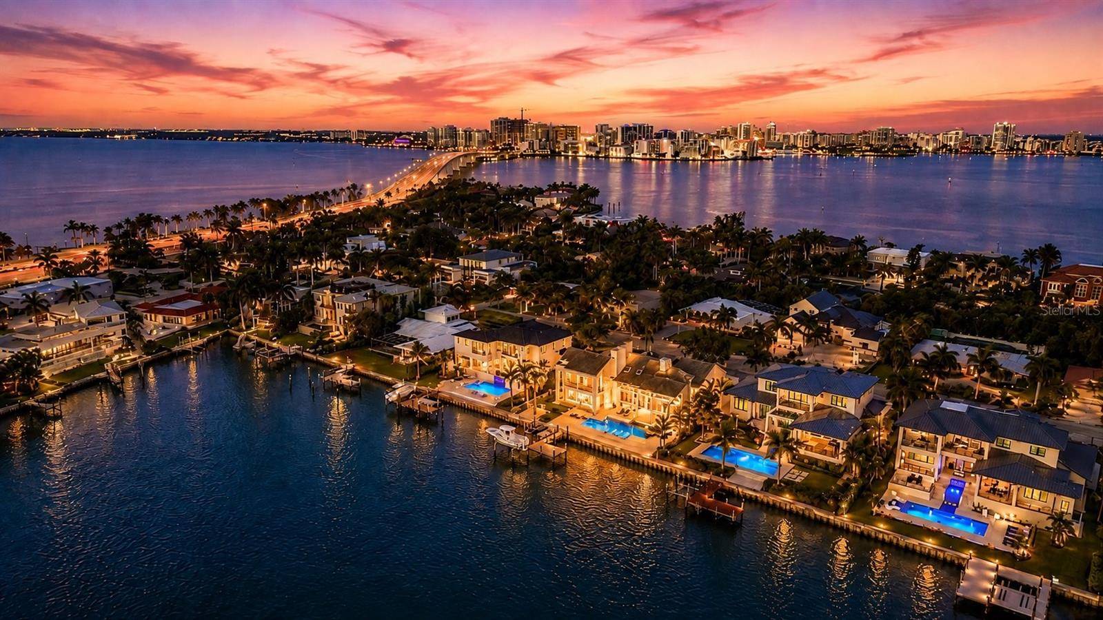 216 BIRD KEY DR, Sarasota, FL 34236