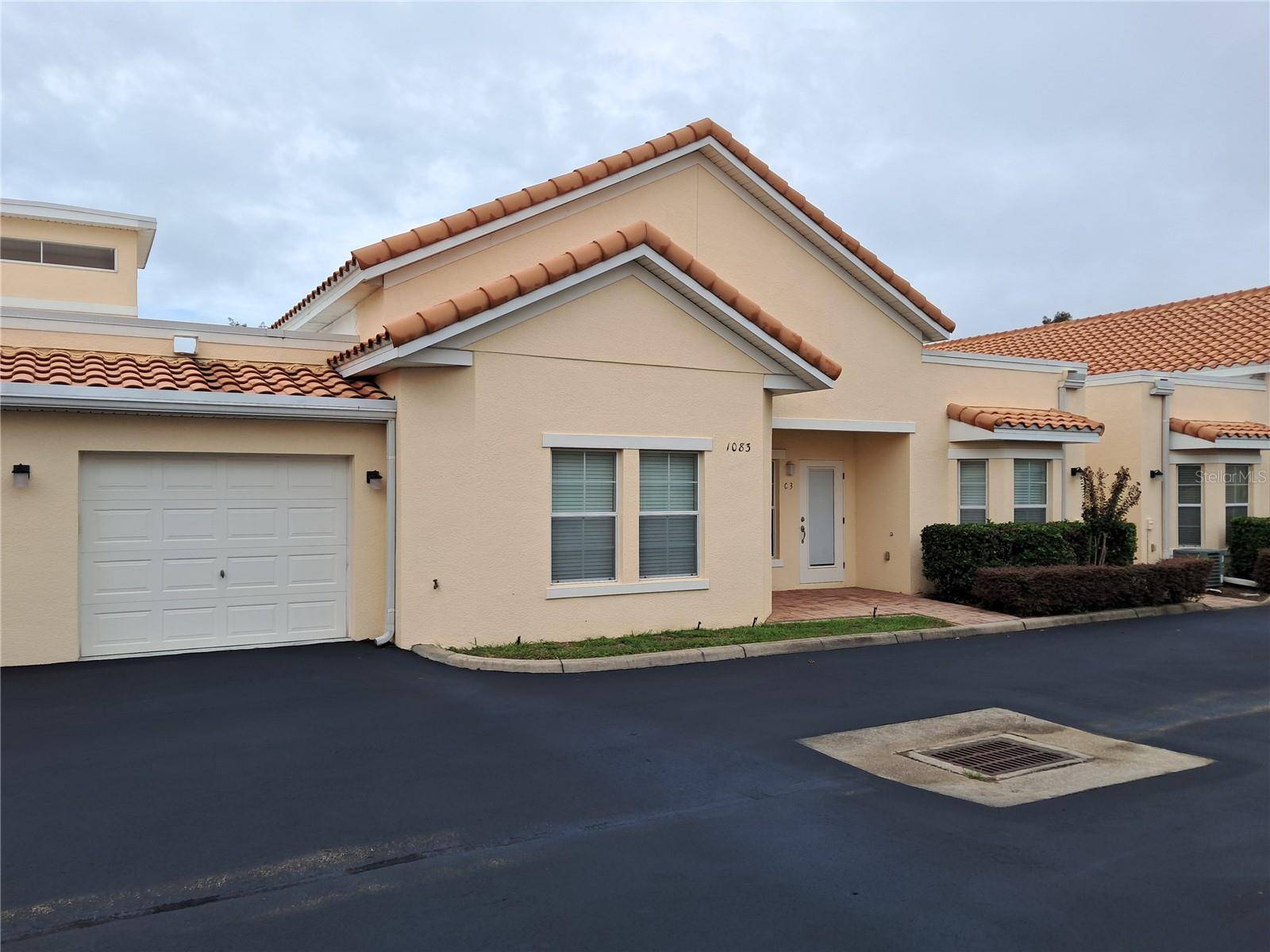 1083 DAVID WALKER DR #C3, Tavares, FL 32778