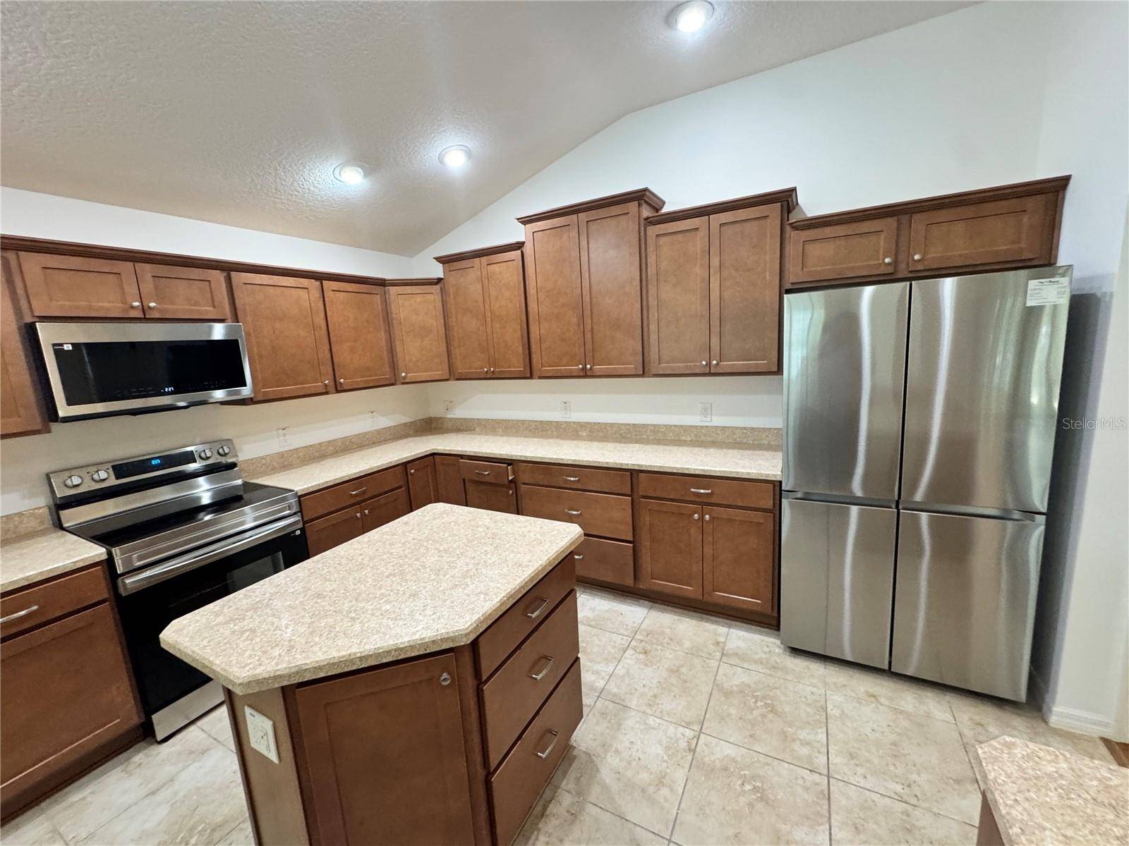 412 POMEGRANATE PATH, The Villages, FL 32163