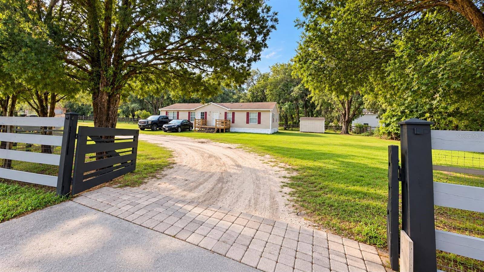 1735 OAKLAND RD E, Lakeland, FL 33801