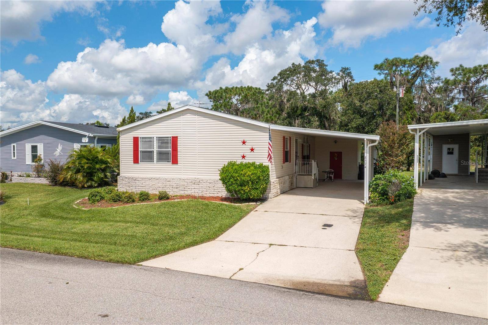 8574 BREEZE HILL DR, Lake Wales, FL 33898