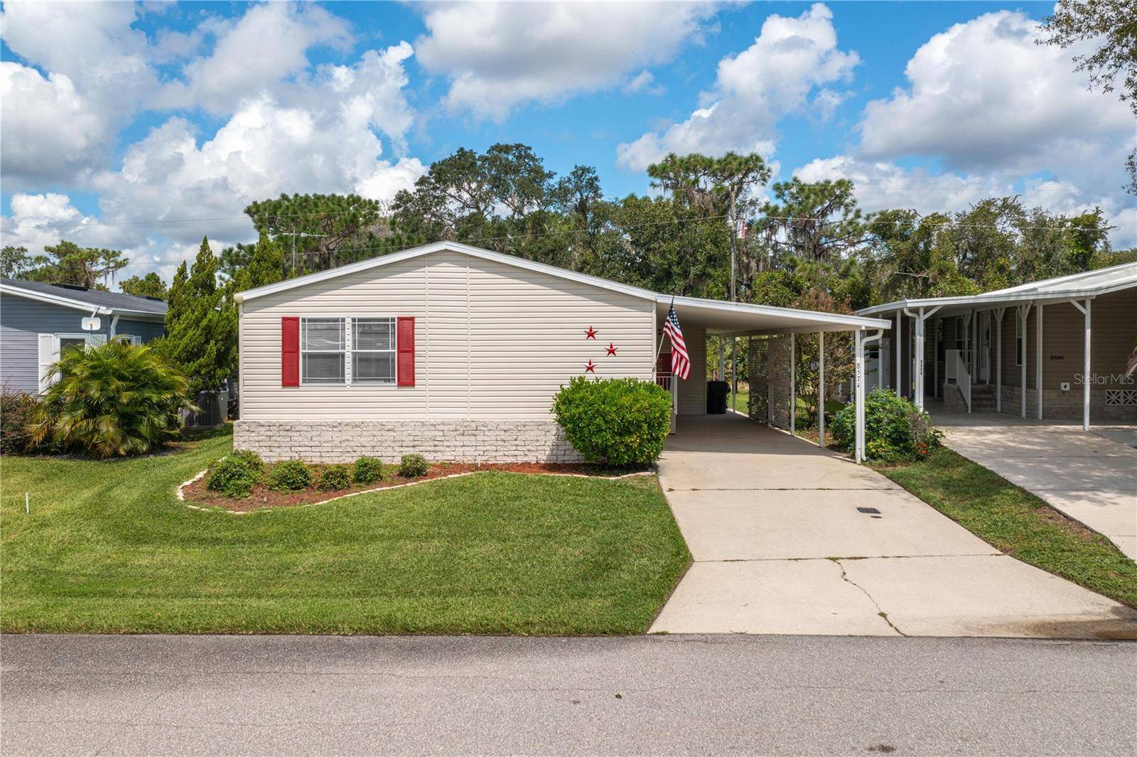8574 BREEZE HILL DR, Lake Wales, FL 33898