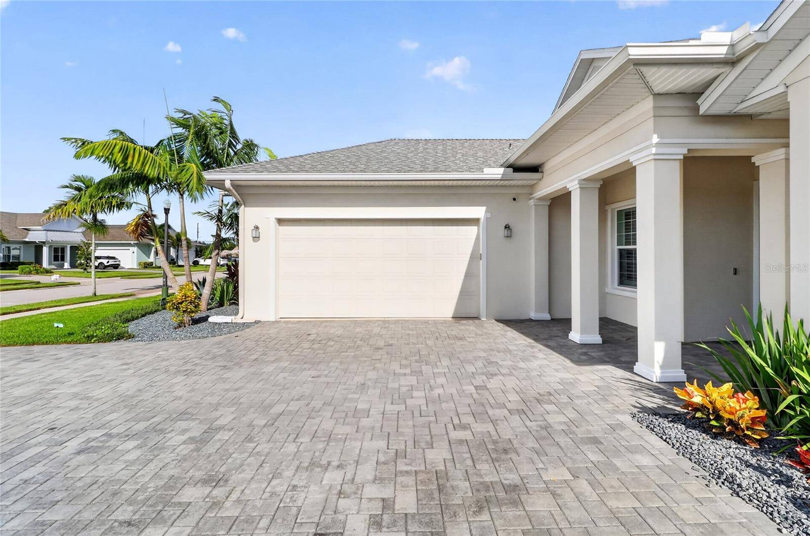 2985 BREEZY MEADOWS DR, Clearwater, FL 33760
