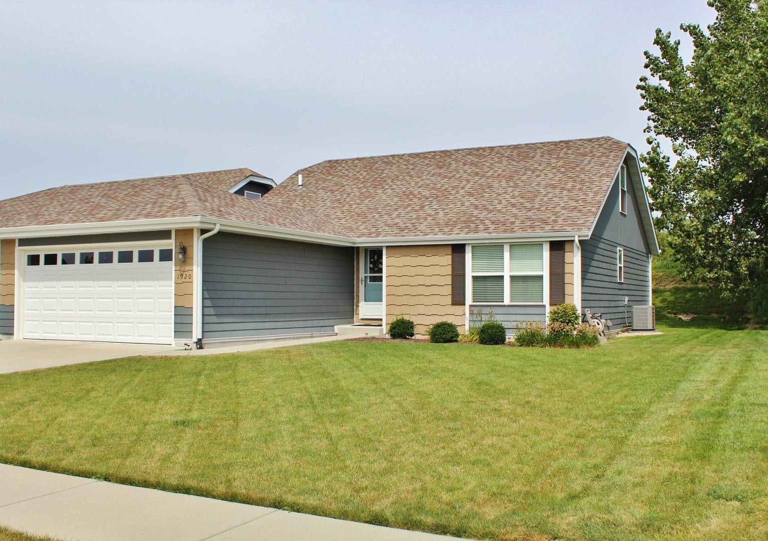 1920 Red Willow RD, Morris, IL 60450