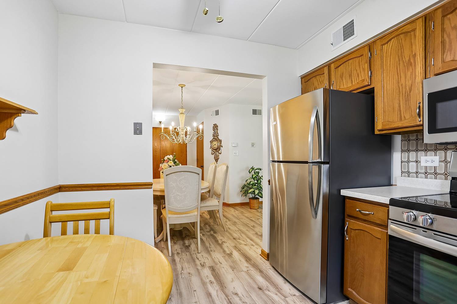 11009 S Theresa CIR #2B, Palos Hills, IL 60465