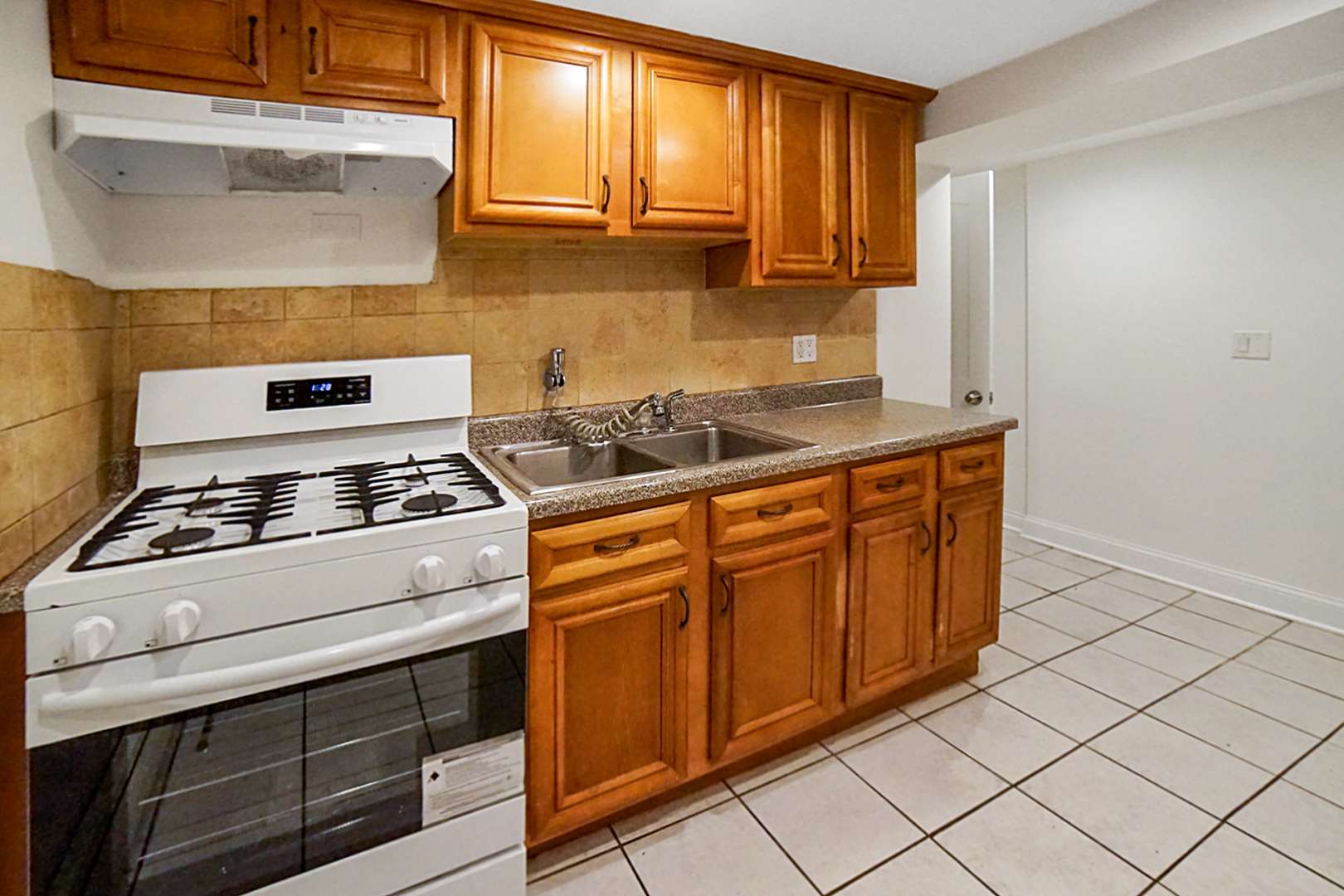 5028 W Pensacola AVE #G, Chicago, IL 60641