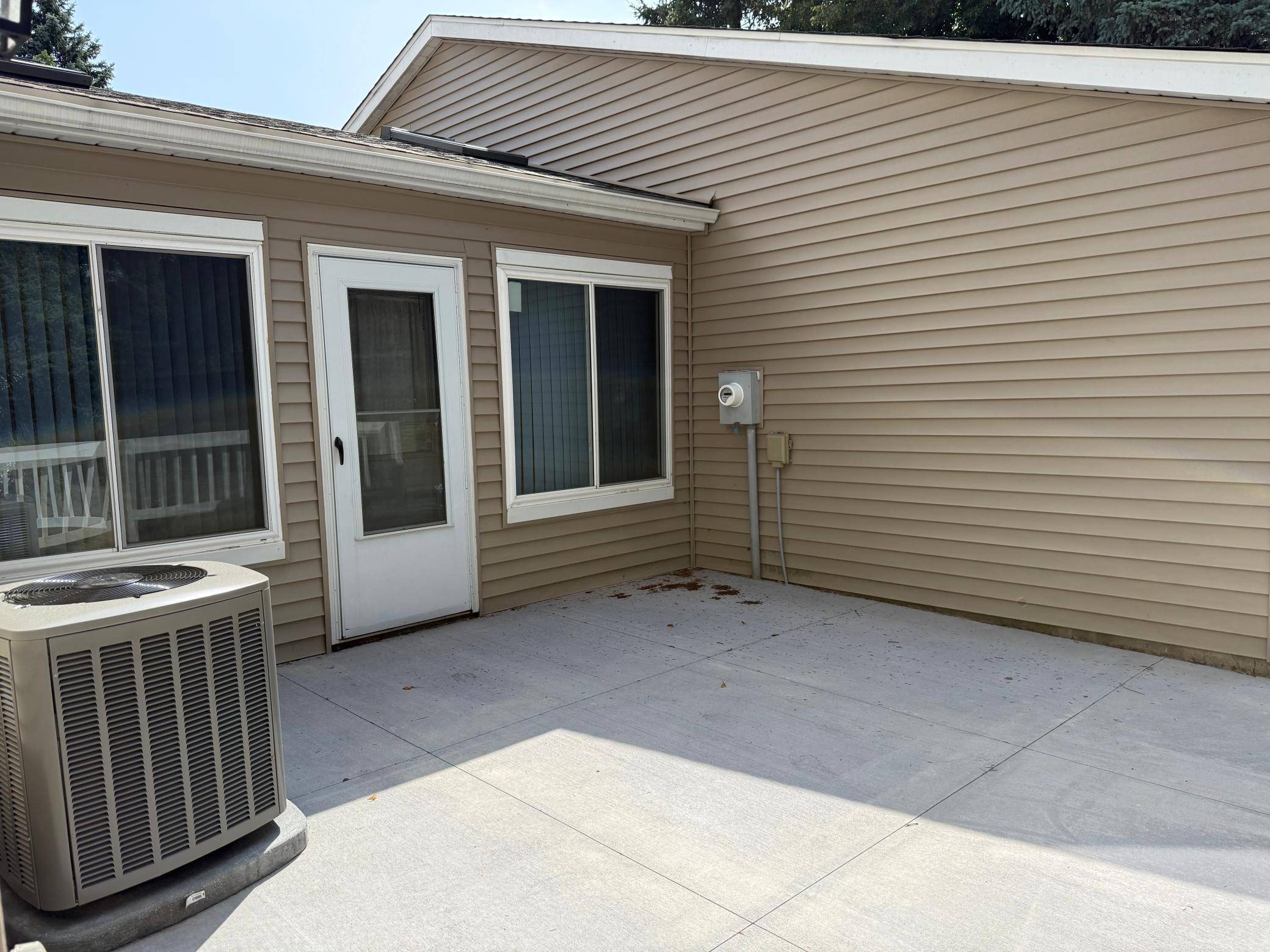 2527 Wimbledon PL, Woodbury, MN 55125