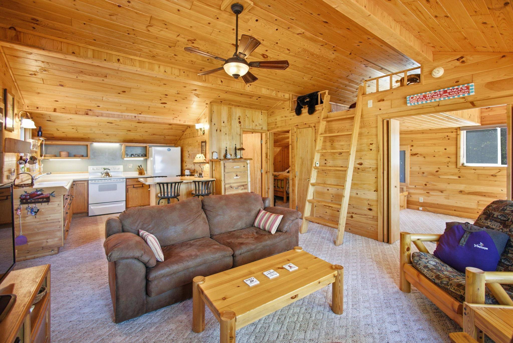 27925 Kovarik RD, Webster, WI 54893