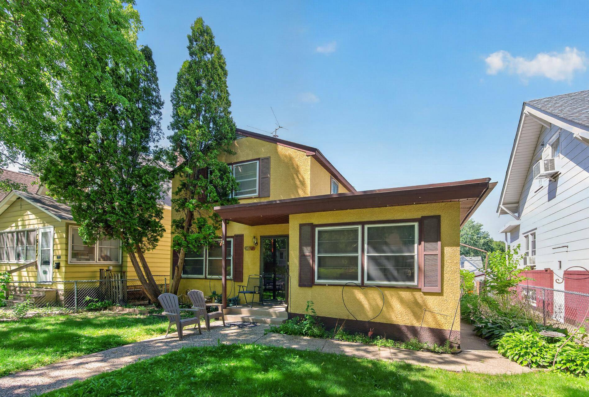 813 Minnehaha AVE W, Saint Paul, MN 55104