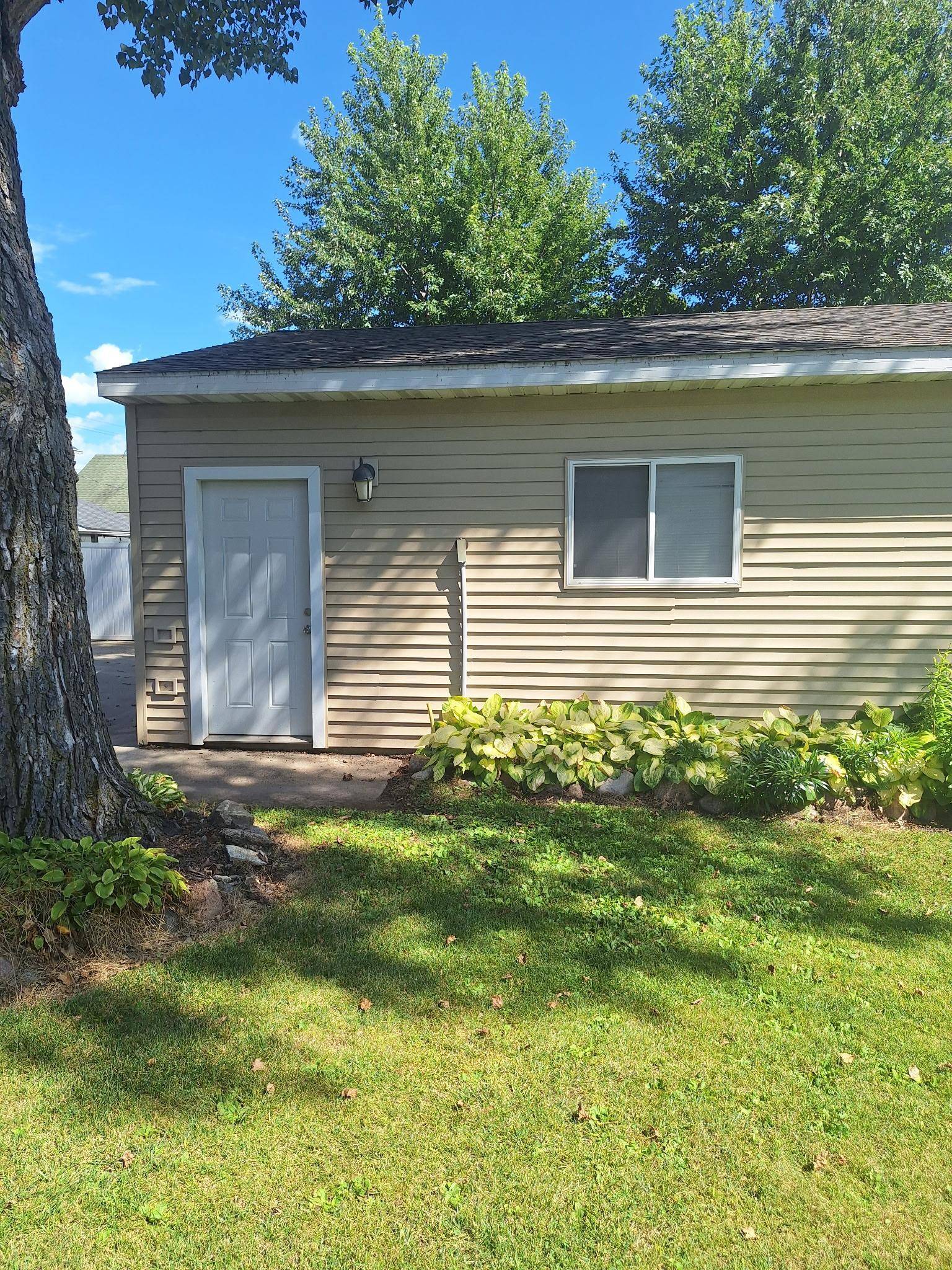 806 8th AVE SE, Austin, MN 55912