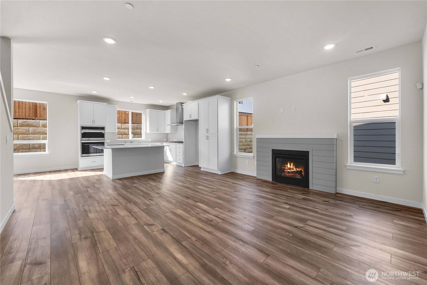 3975 Flat Top DR, Bremerton, WA 98312