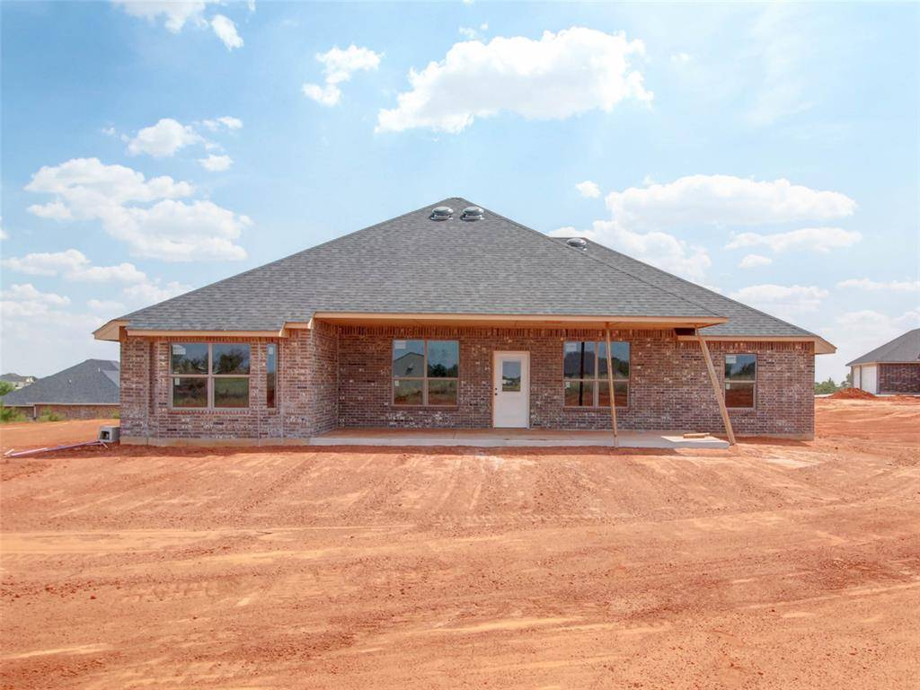 1982 Preakness Path, Blanchard, OK 73010
