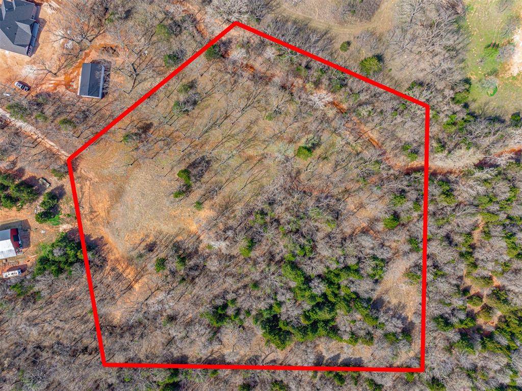 335400 E 1048 RD, Mcloud, OK 74851