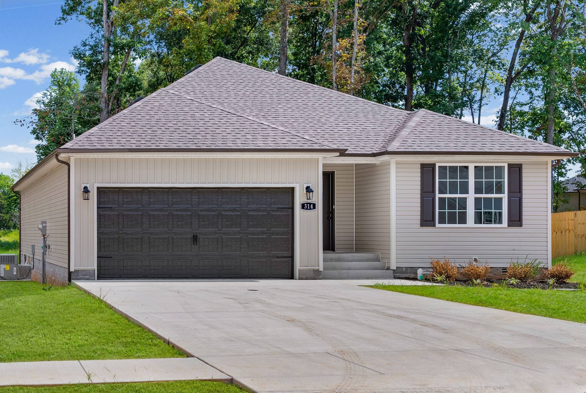 314 Tisha Ct, Clarksville, TN 37042