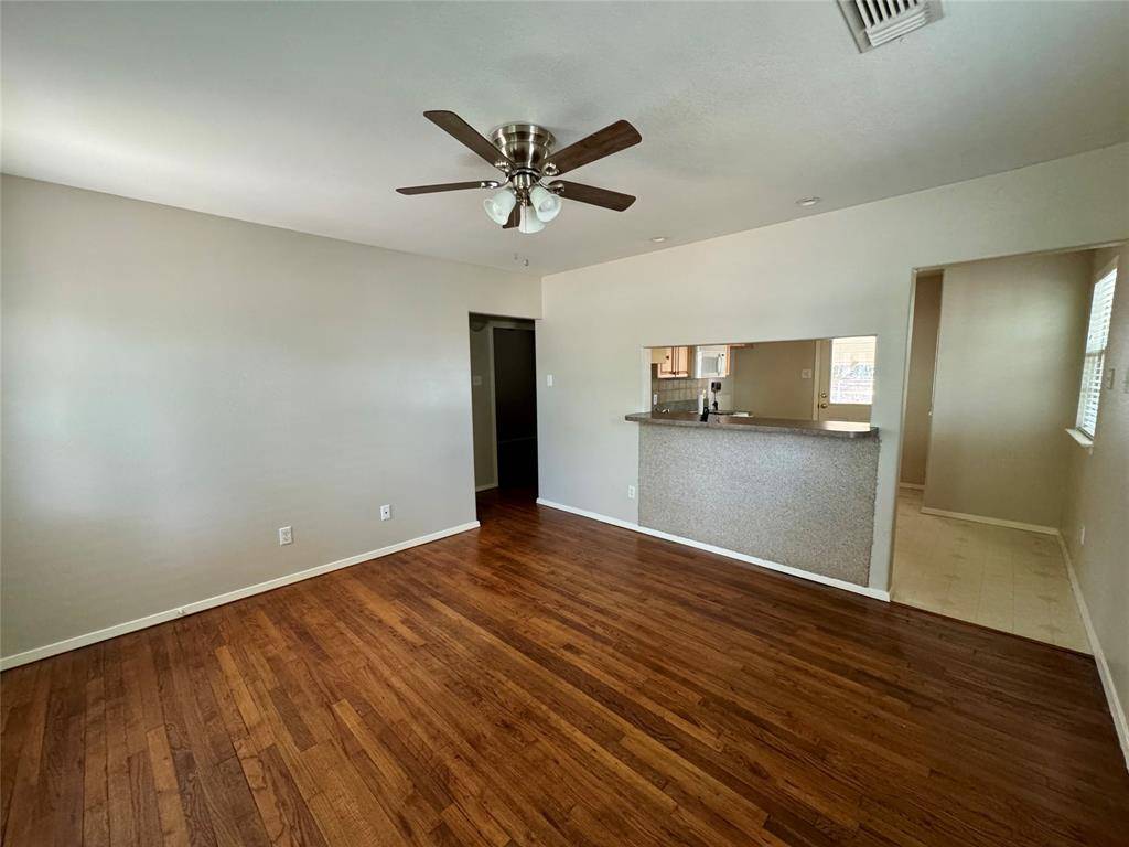 1013 Wilshire Boulevard, Arlington, TX 76012