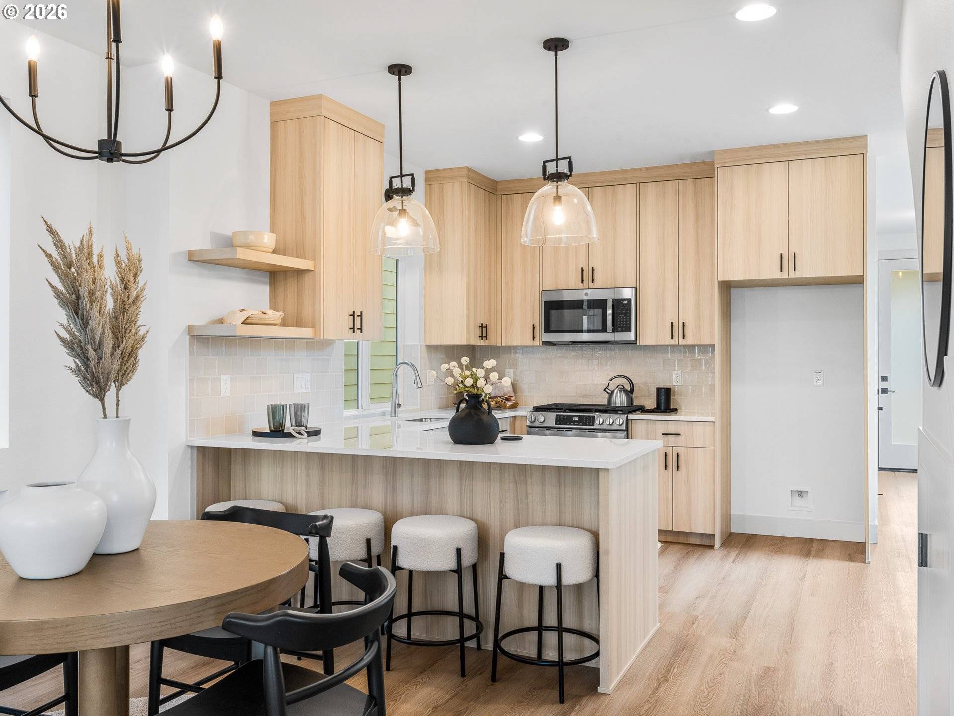 8206 SW 46TH AVE, Portland, OR 97219