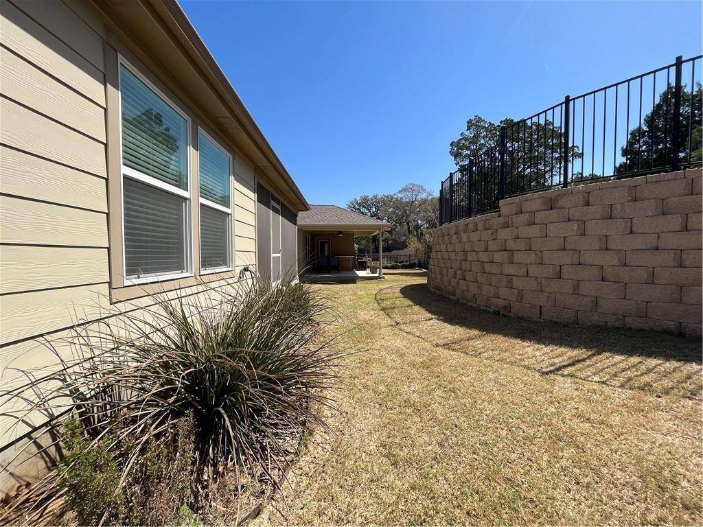 211 Hobby ST, Georgetown, TX 78633