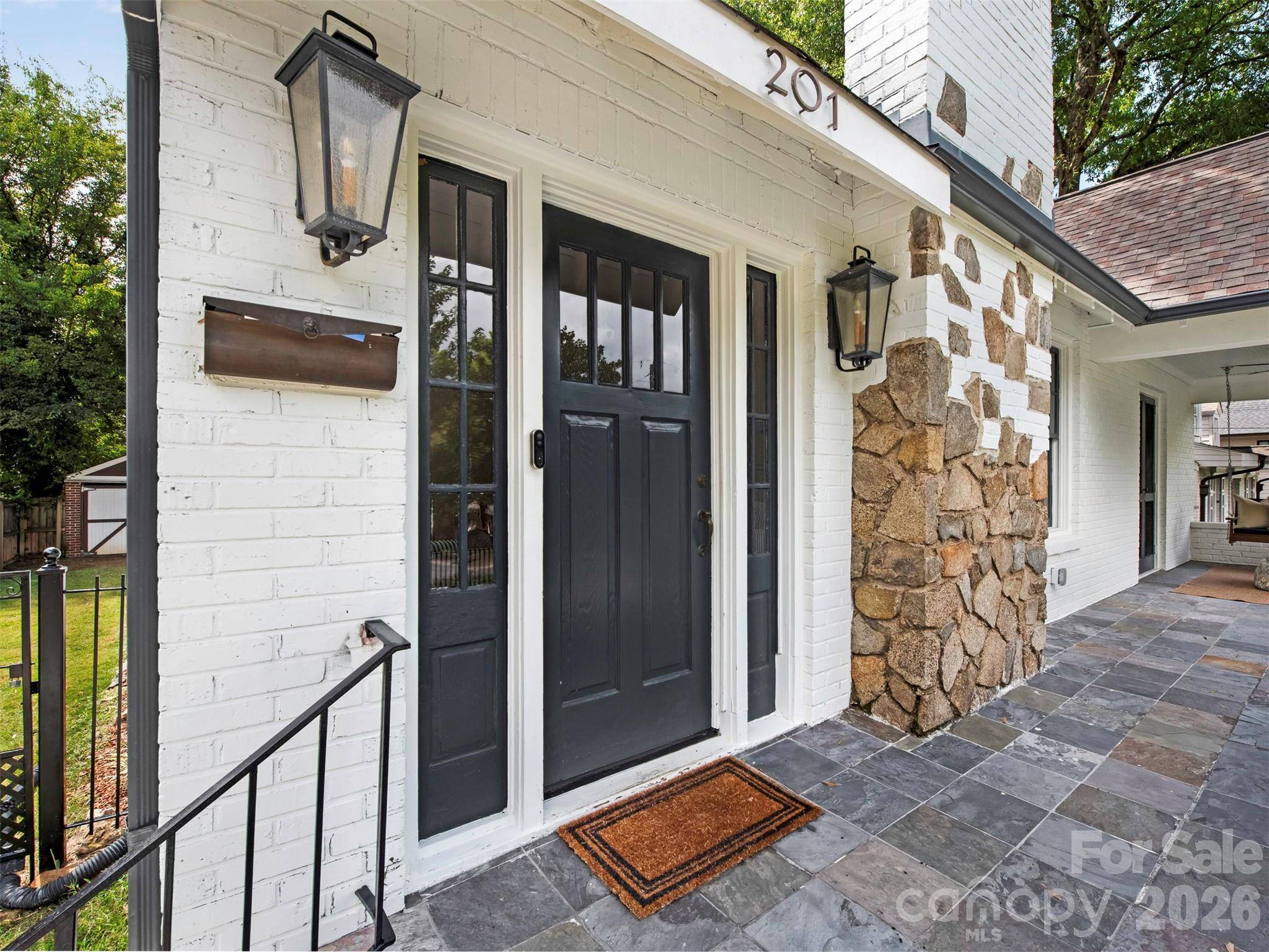 201 Brandywine RD, Charlotte, NC 28209