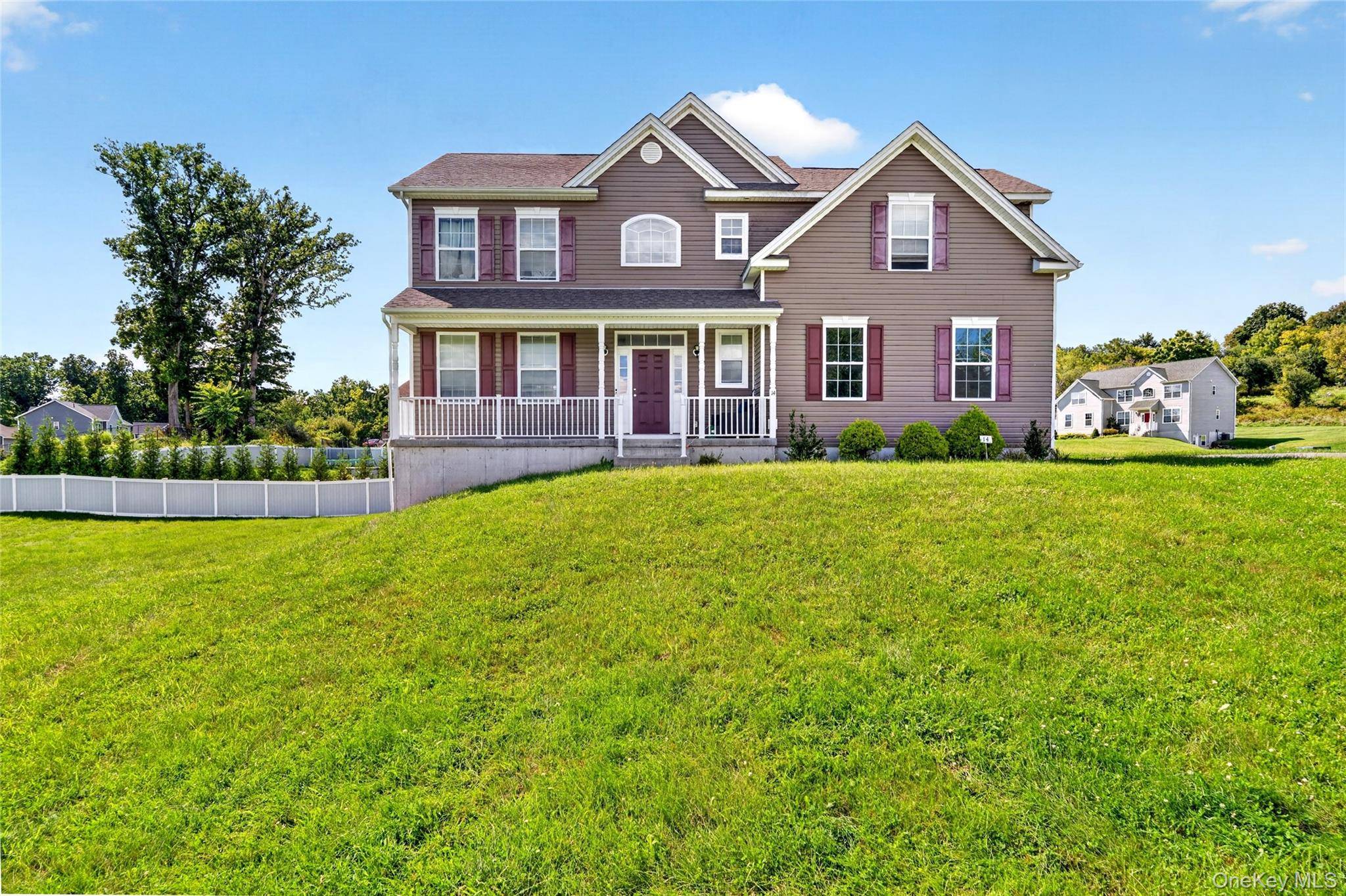 14 Hopkins CT, Washingtonville, NY 10992