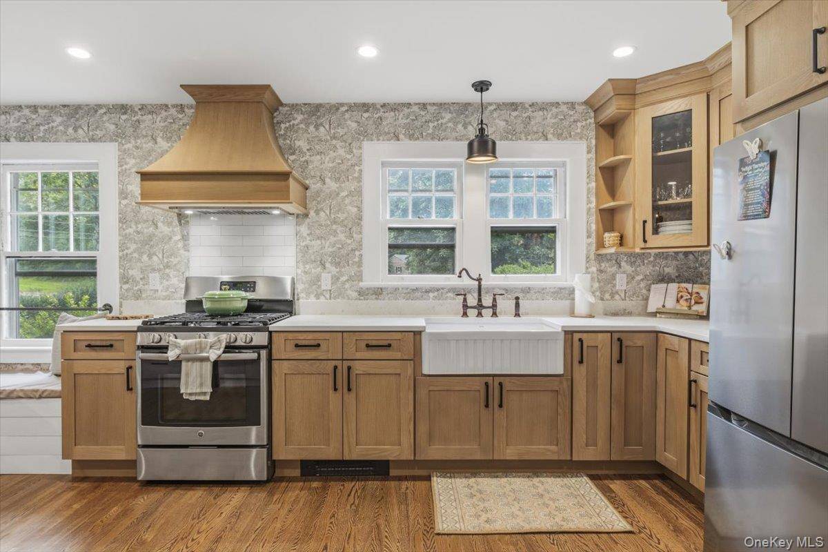 309 Church LN, Aquebogue, NY 11931
