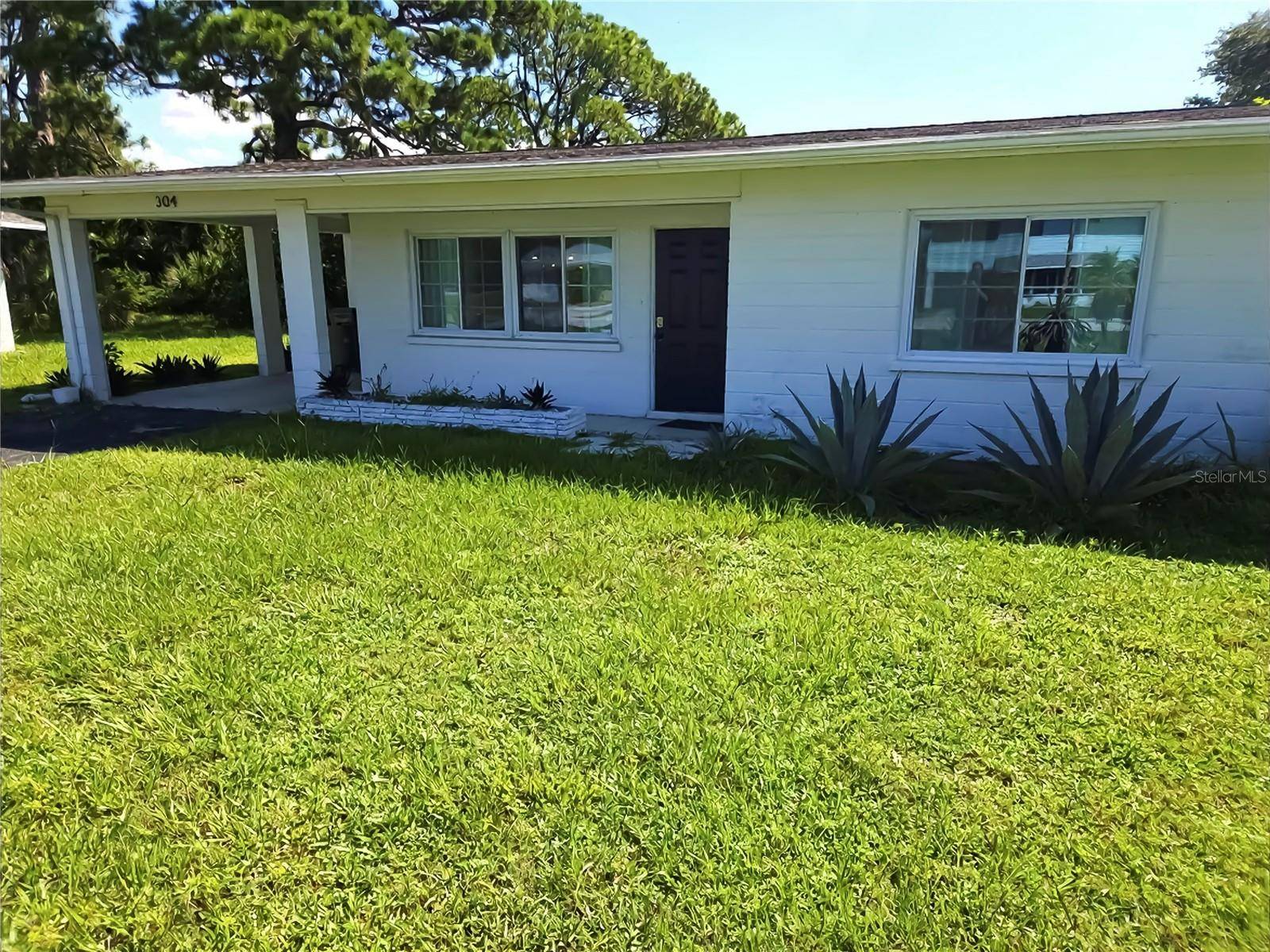 304 SHORE RD, Nokomis, FL 34275