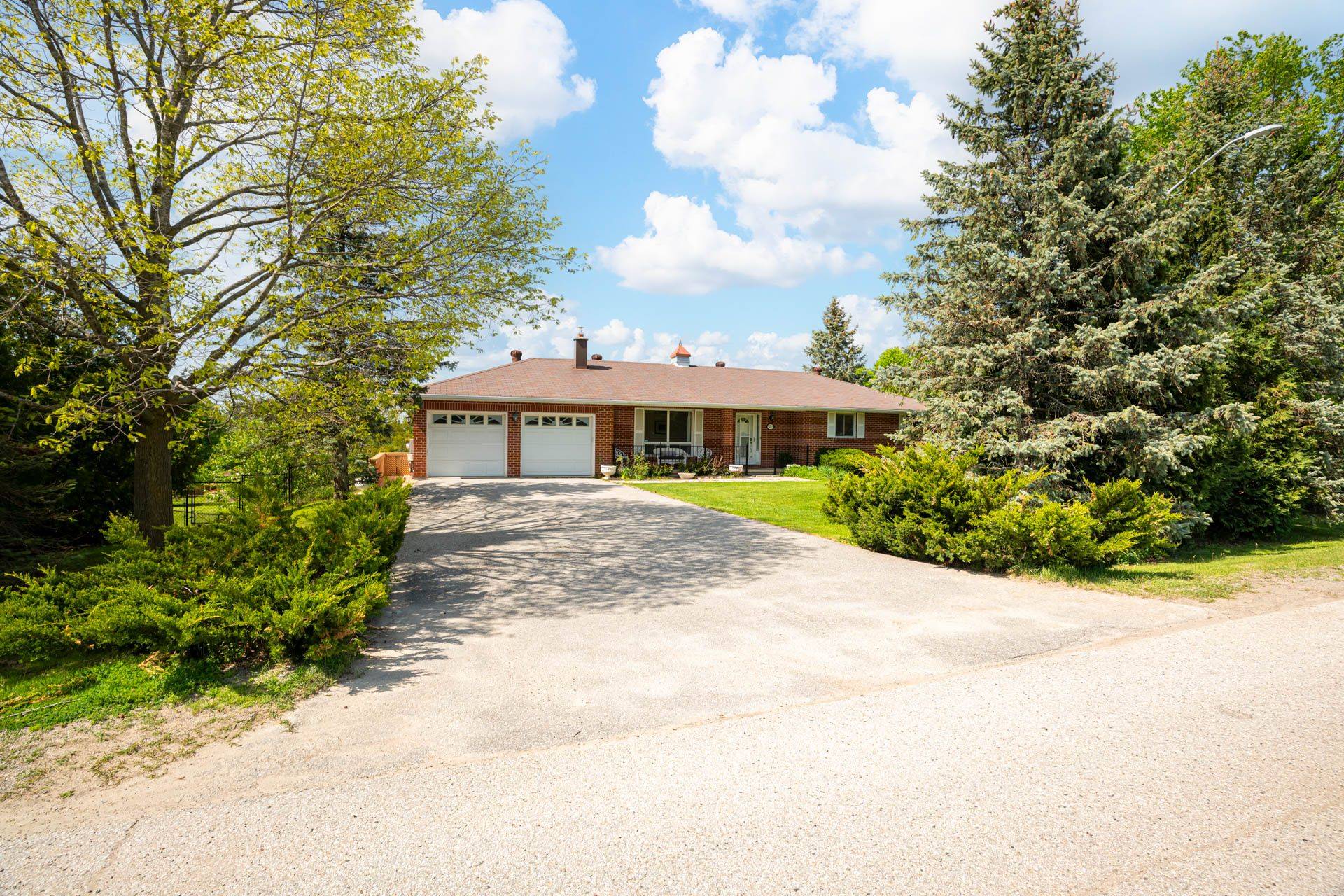 24 Joseph ST, Adjala-tosorontio, ON L0G 1L0