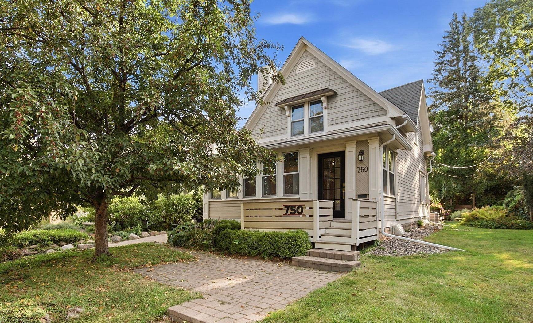 750 Chippewa AVE, Saint Paul, MN 55107