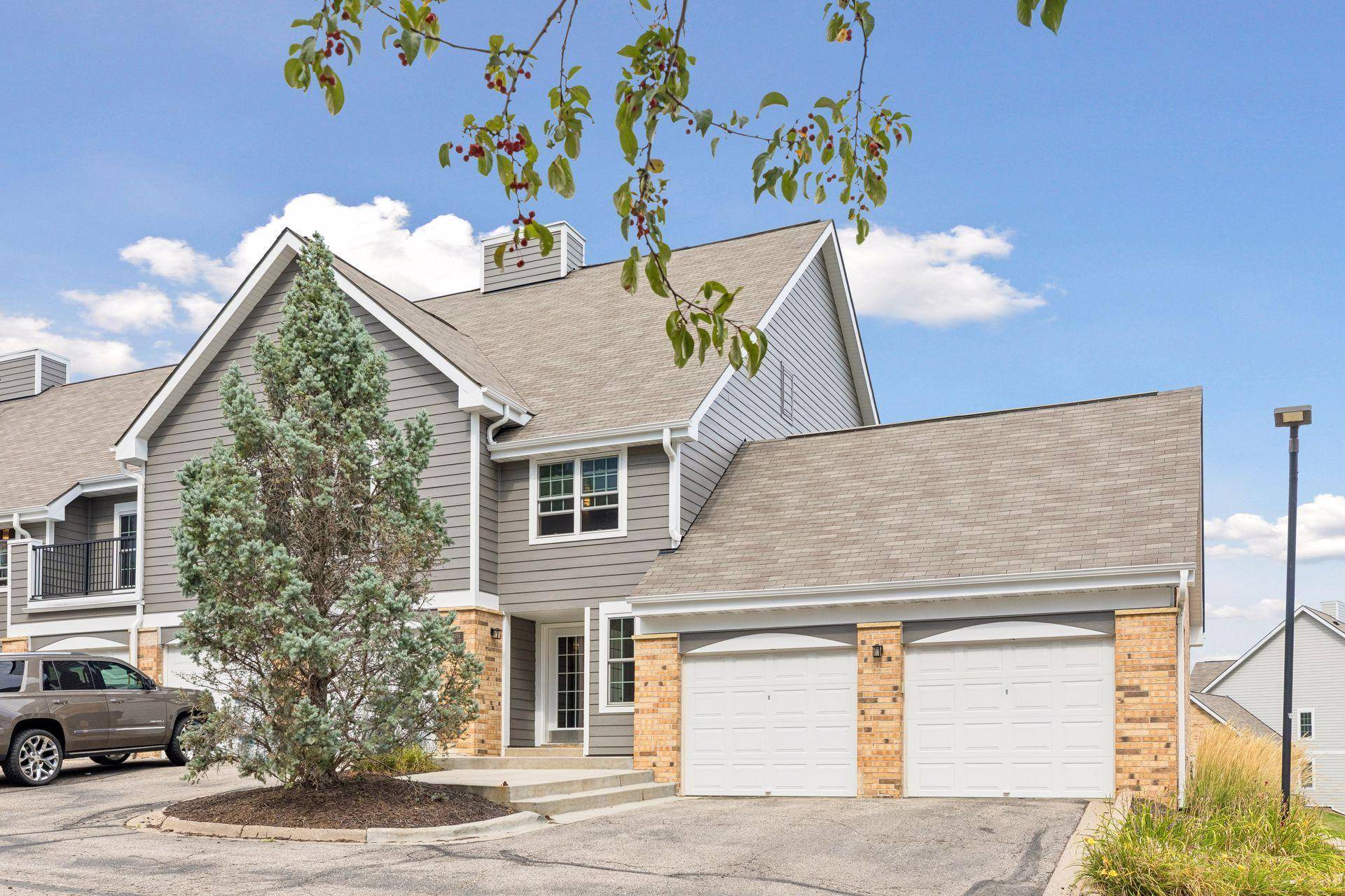 6155 Chasewood Pkwy #1, Minnetonka, MN 55343