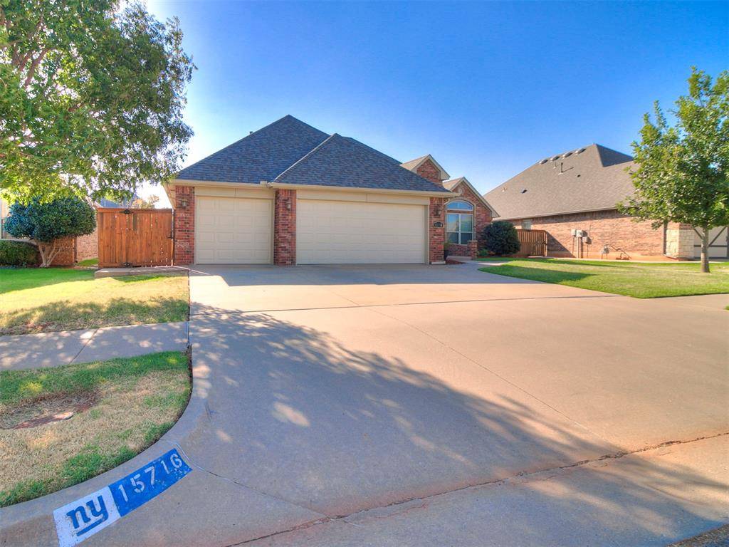 15716 Hatterly LN, Edmond, OK 73013