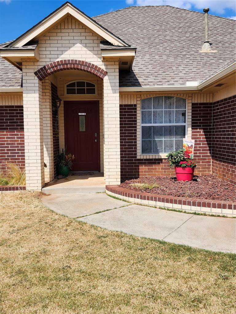 11403 E Village AVE, Midwest City, OK 73130