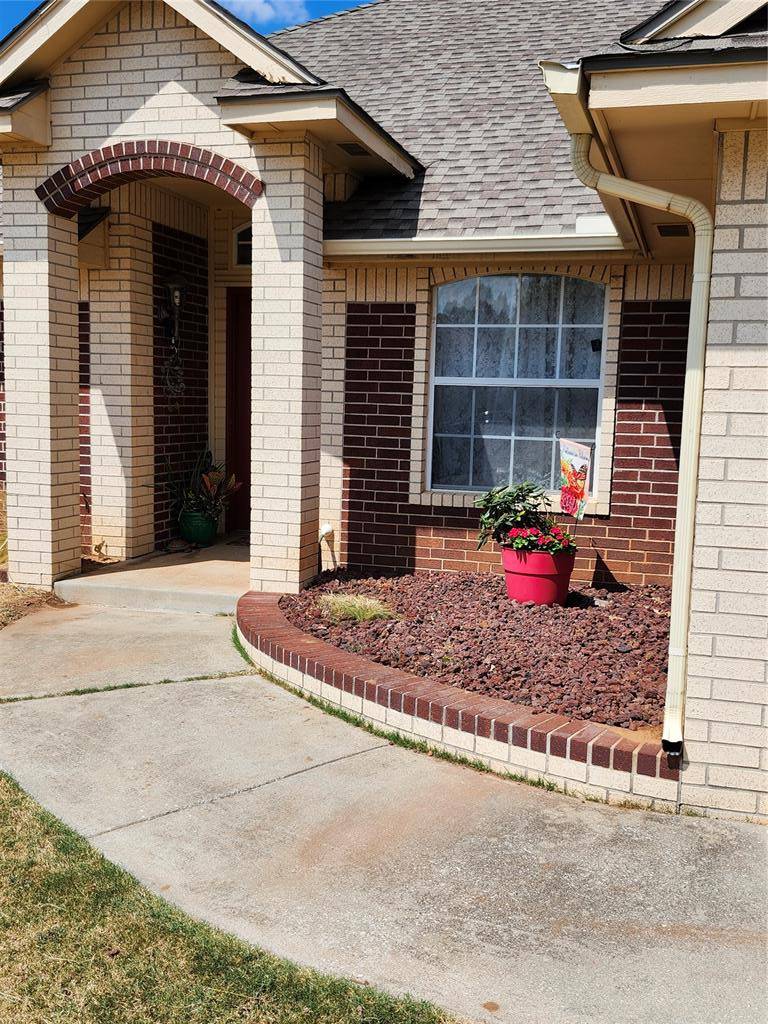 11403 E Village AVE, Midwest City, OK 73130