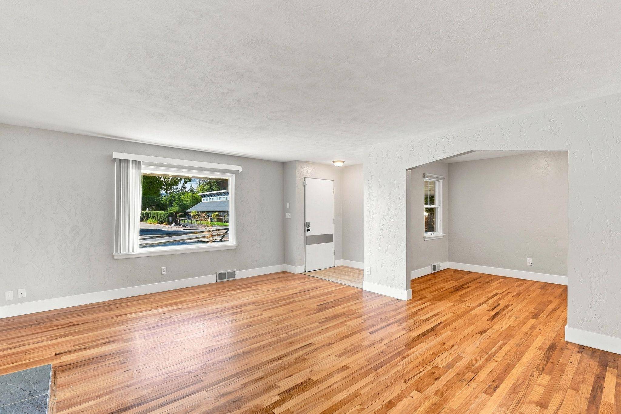 8921 E Broadway Ave, Spokane Valley, WA 99212