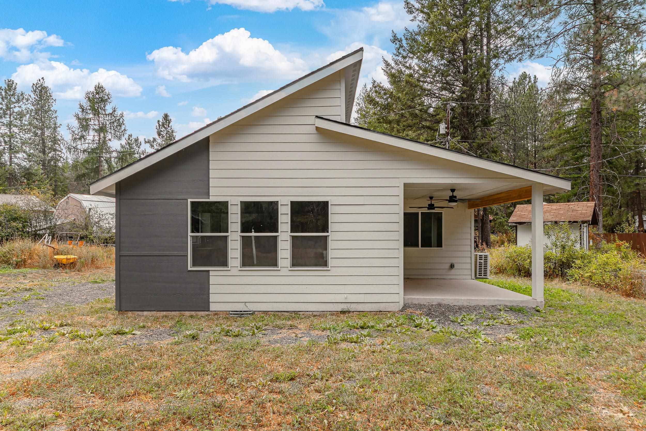 26 Okanogan Dr, Inchelium, WA 99138