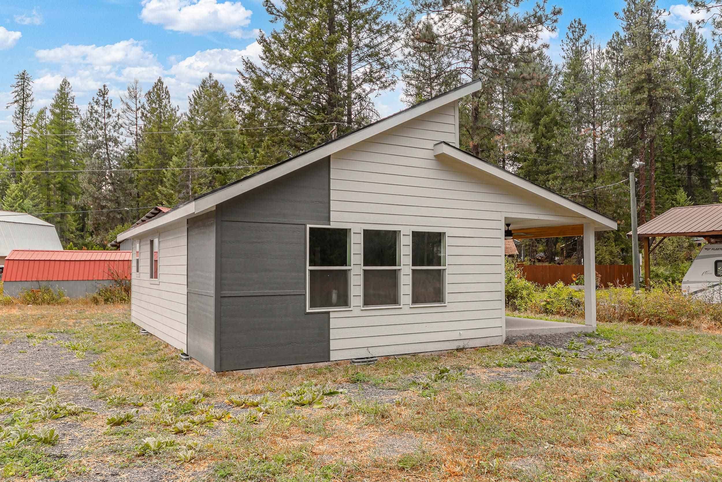 26 Okanogan Dr, Inchelium, WA 99138