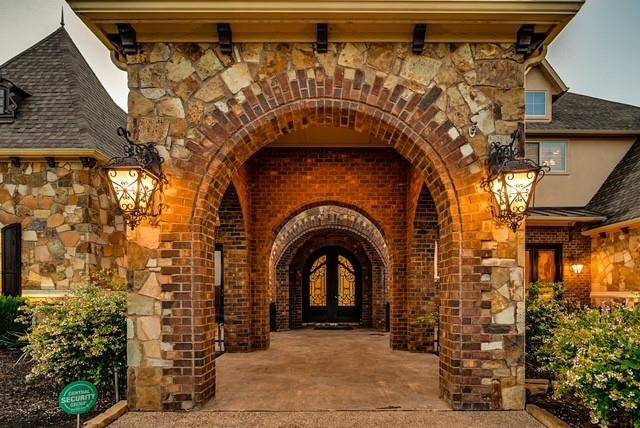 7001 Diamond Oaks Drive, Mansfield, TX 76063