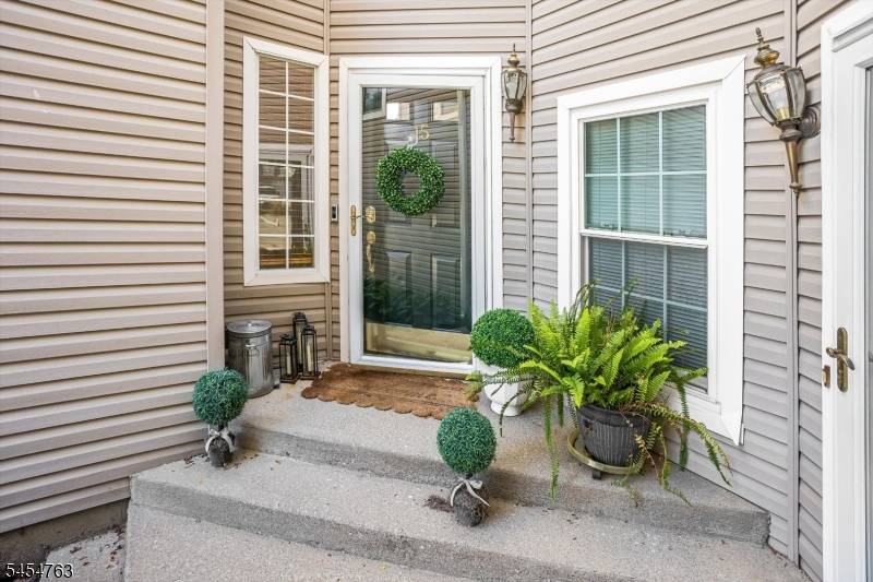 15 Witherspoon Ct, Morris Twp., NJ 07960