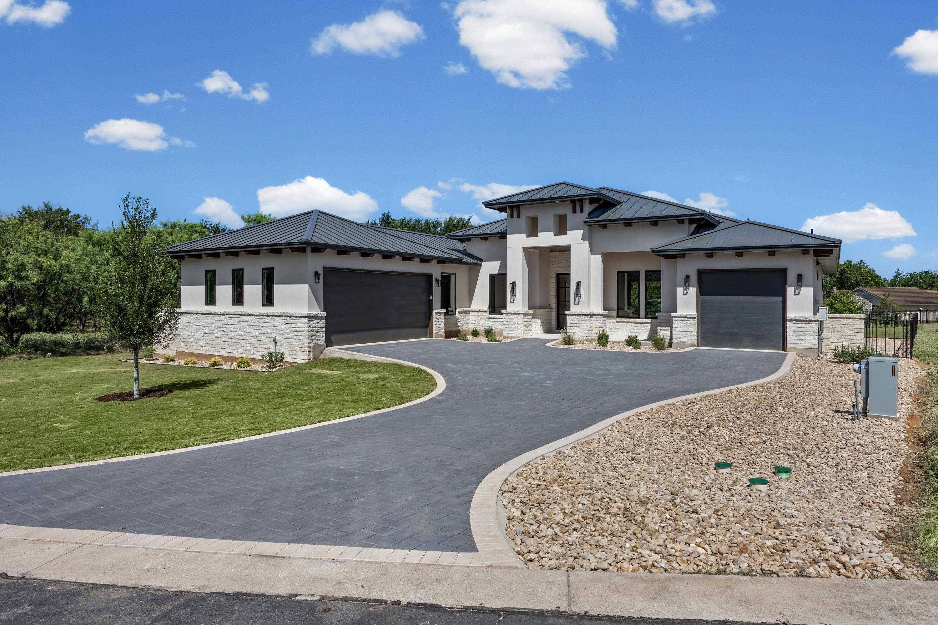112 Winchester, Horseshoe Bay, TX 78657