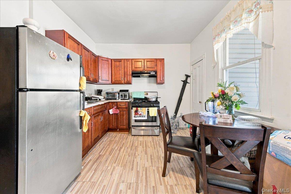 356 Riverdale AVE #1, Yonkers, NY 10705
