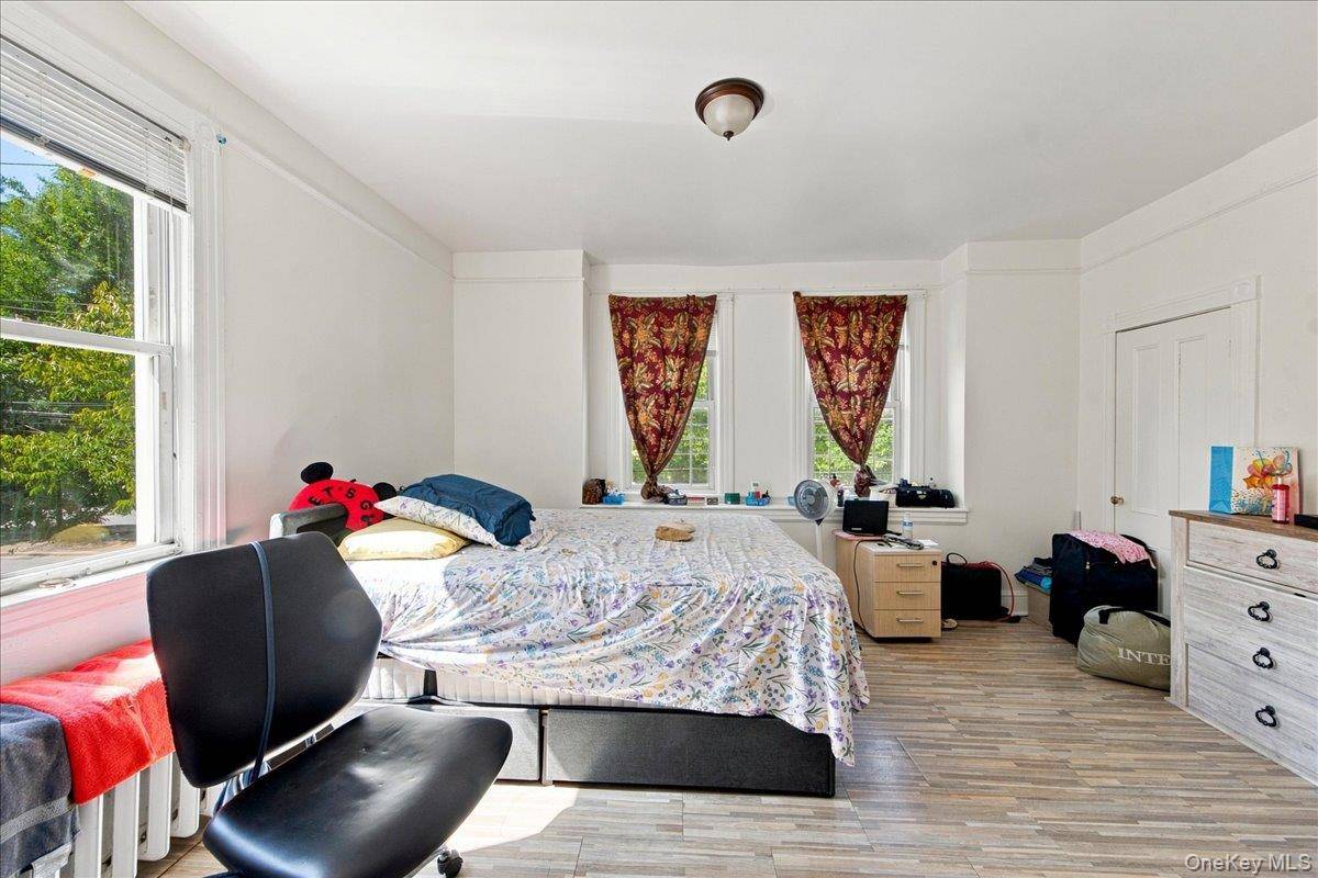 356 Riverdale AVE #1, Yonkers, NY 10705