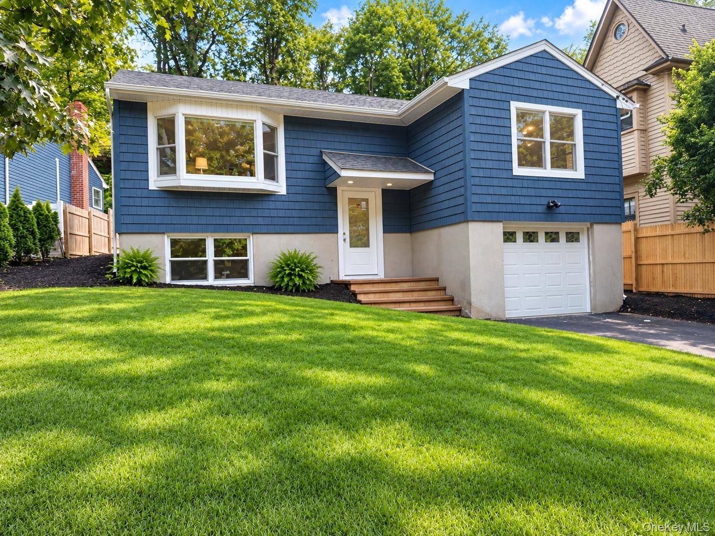 82 Ocean AVE, Northport, NY 11768