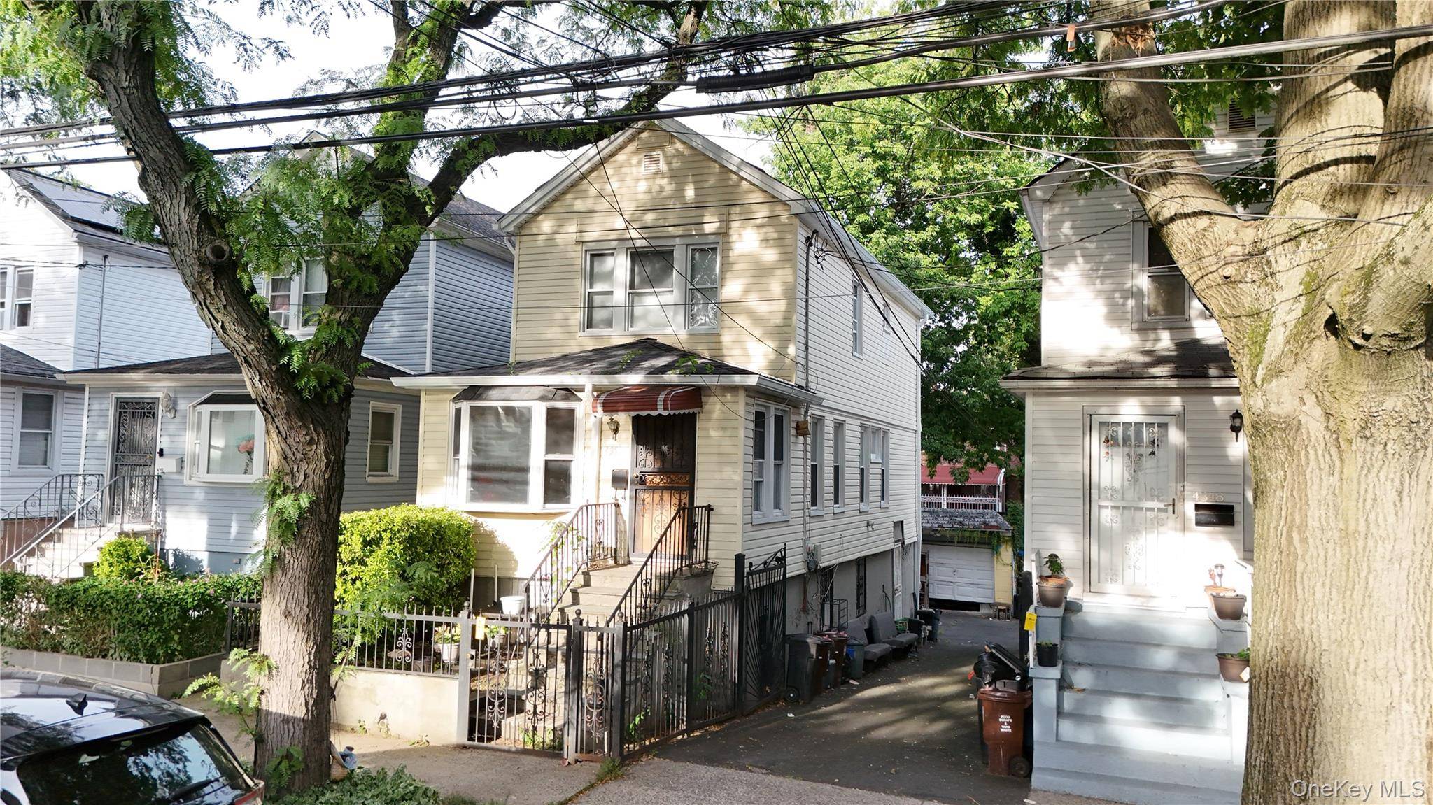 4350 Grace AVE, Bronx, NY 10466