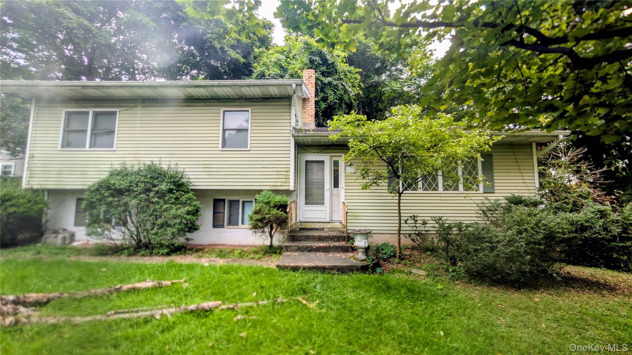 54 Clancy AVE, New Windsor, NY 12553