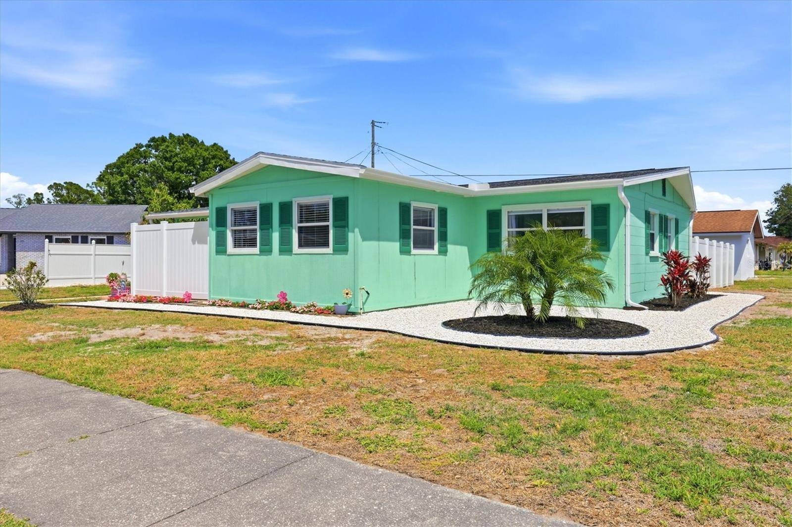 723 S BRINK AVE, Sarasota, FL 34237