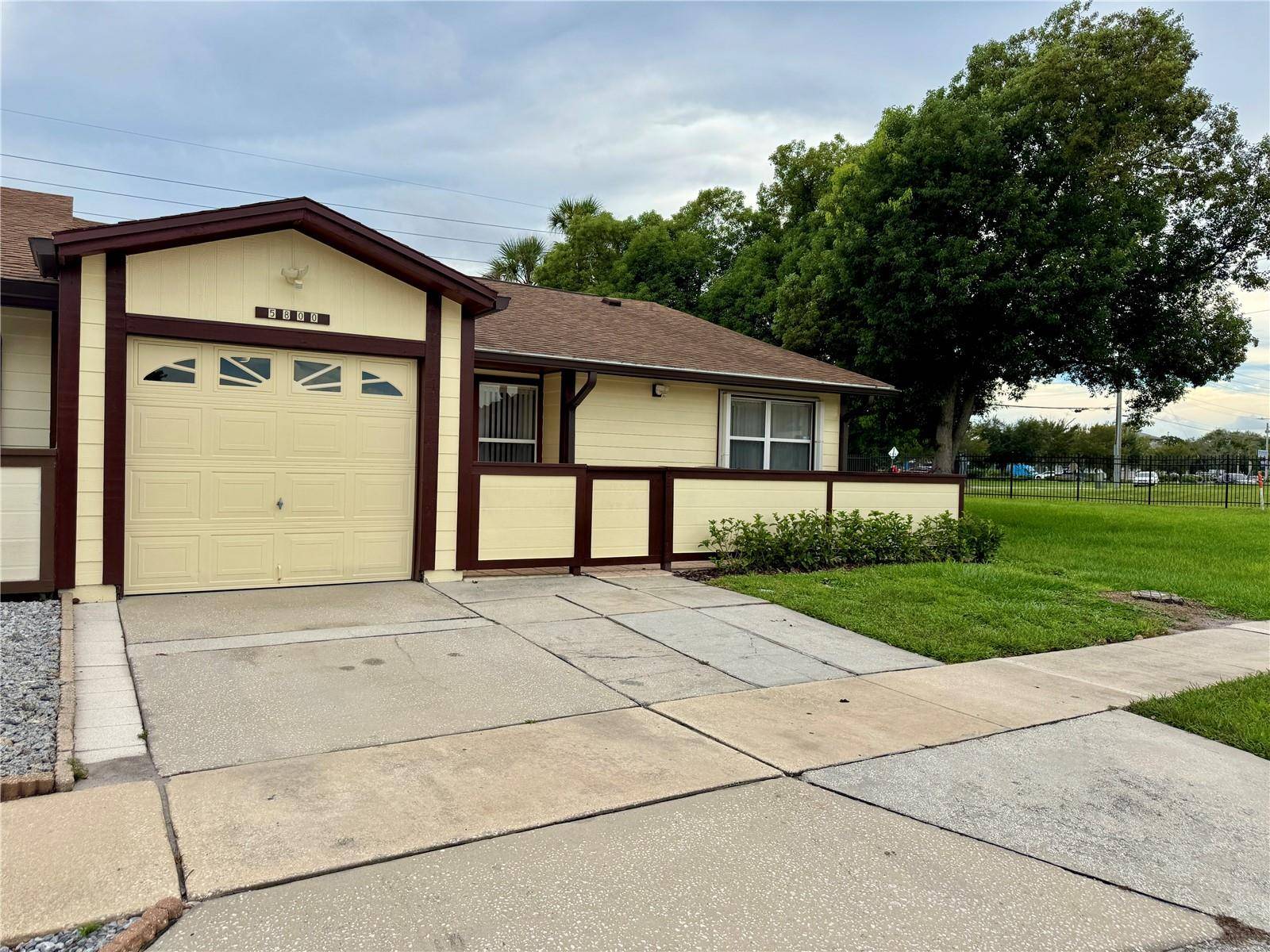 5800 SAGUNTO ST, Orlando, FL 32807