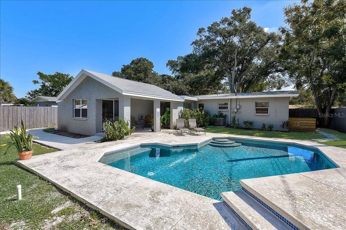11312 116TH ST, Seminole, FL 33778