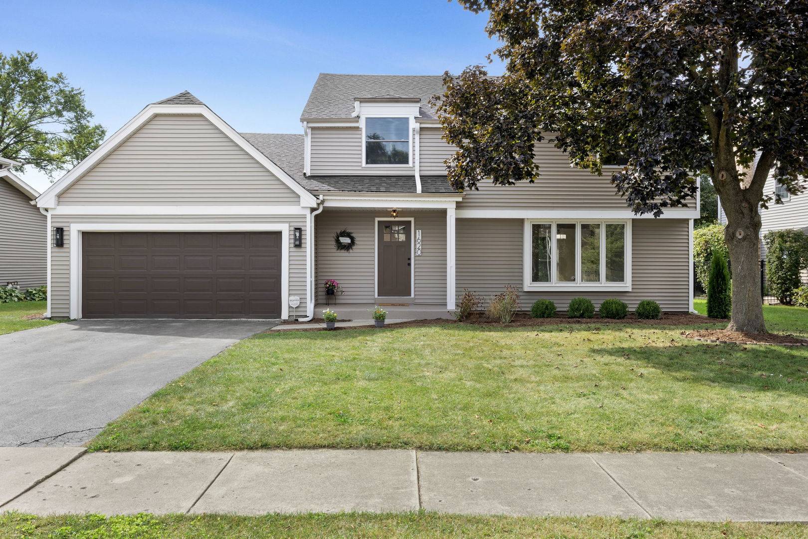 1620 Hemstock AVE, Wheaton, IL 60189