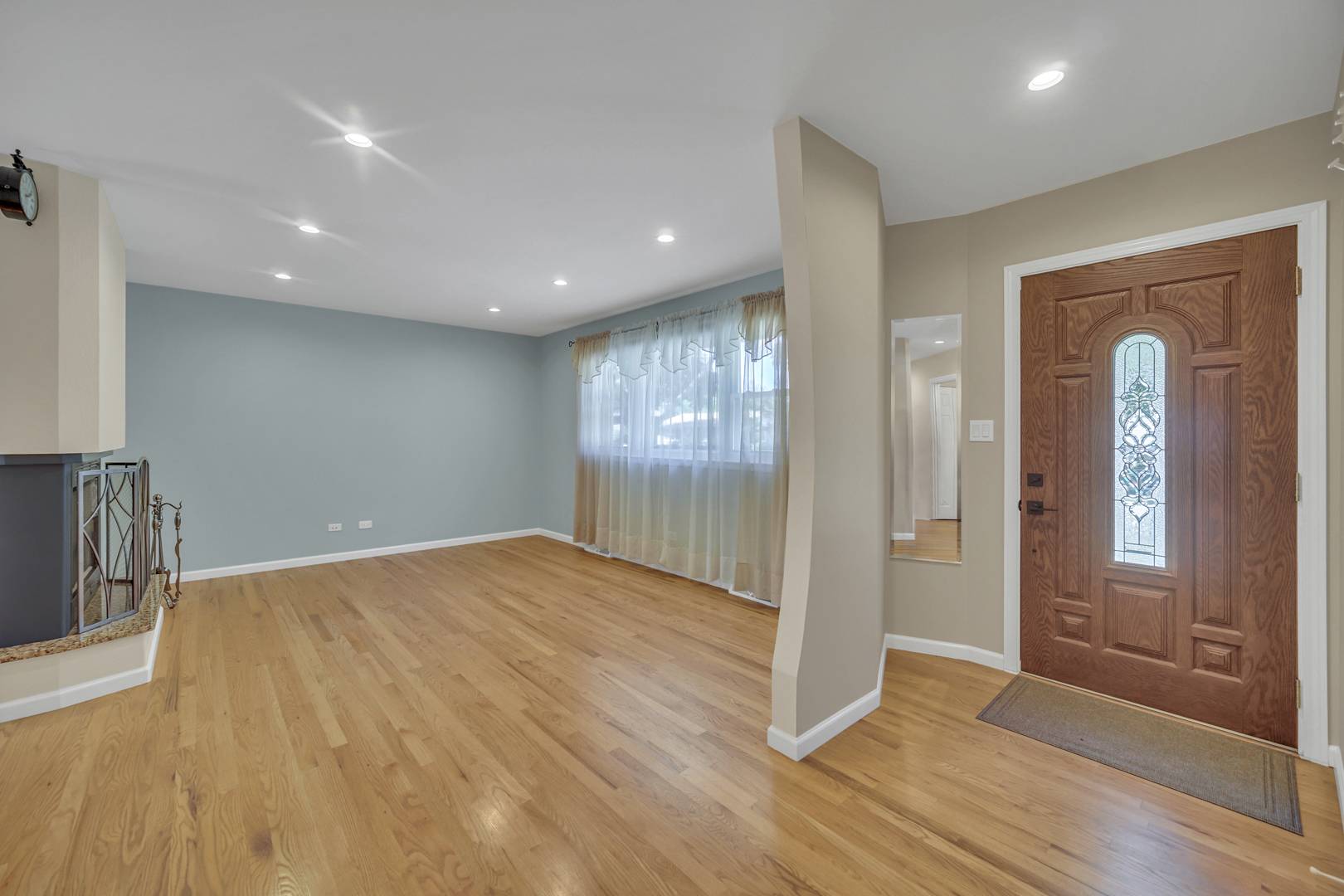 1101 ANTHONY RD, Wheeling, IL 60090
