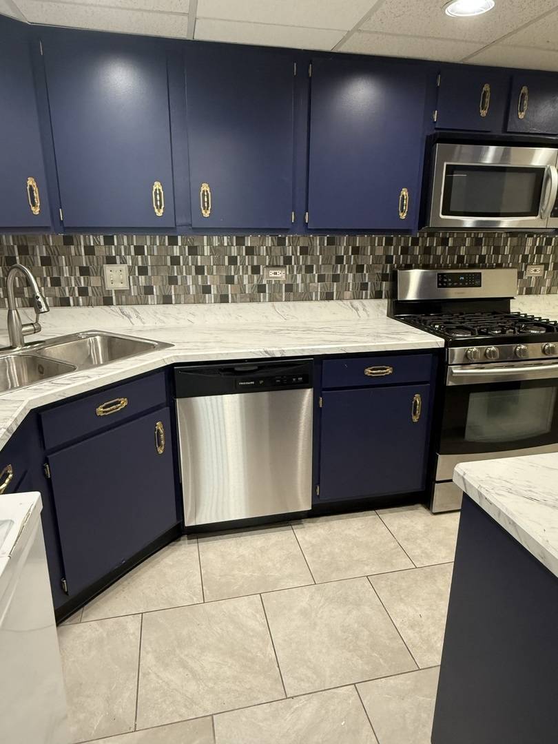 400 Park AVE #618, Calumet City, IL 60409